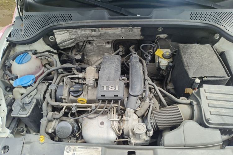 Used Volkswagen Beetle 2015 180TSI model Engine Bay