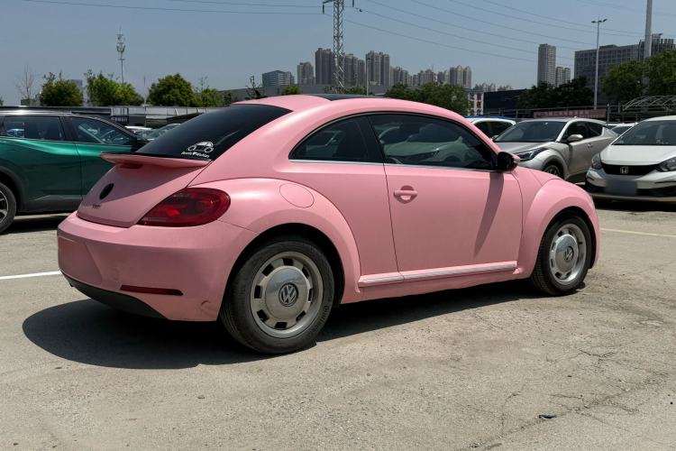 Used Volkswagen Beetle 2015 180TSI model Exterior 4