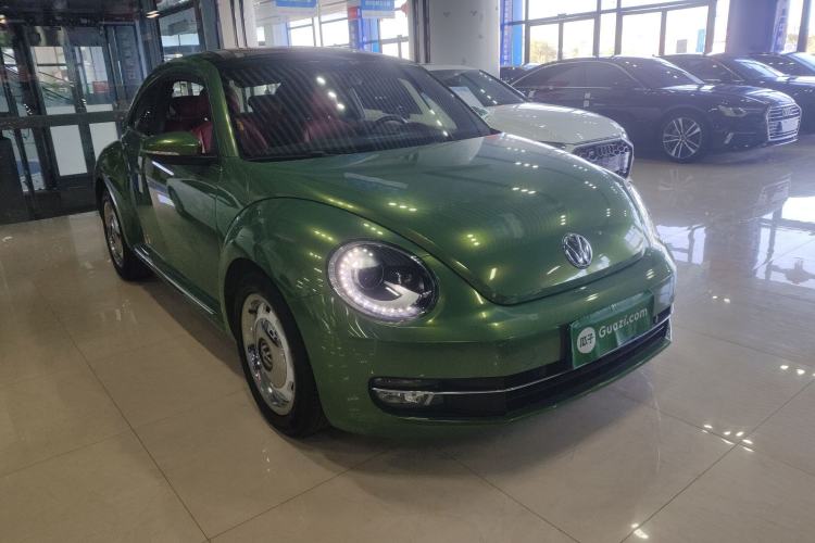 Used Volkswagen Beetle 2015 180TSI model Front Right 45 Deg