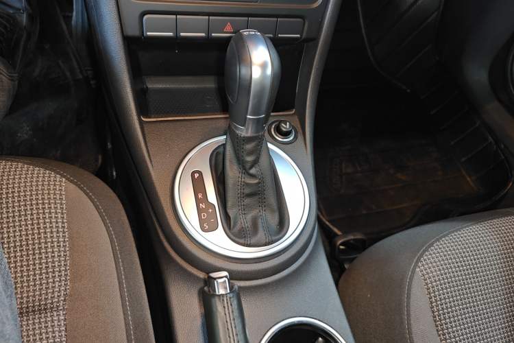 Used Volkswagen Beetle 2015 280TSI Gear Lever