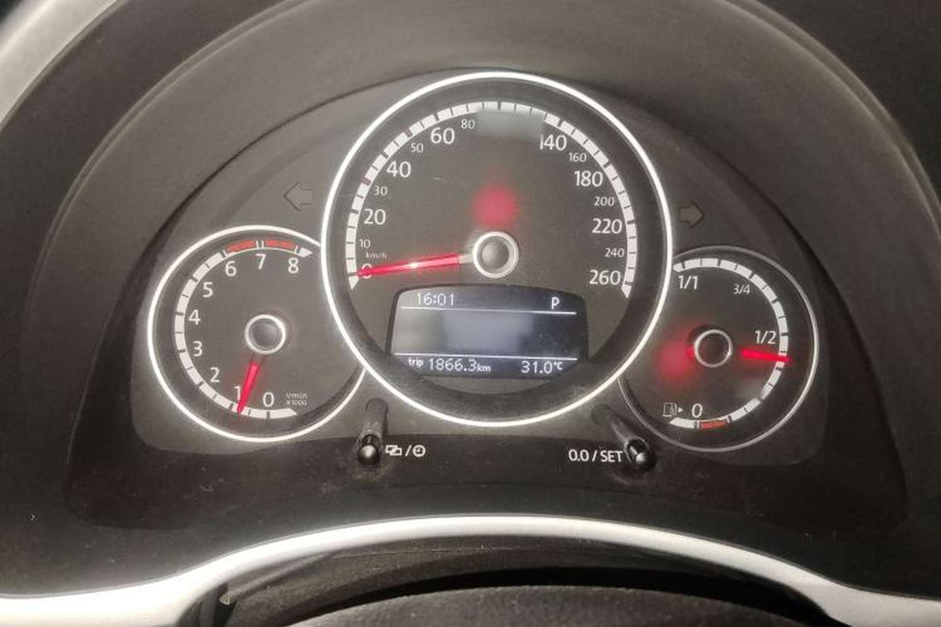 Used Volkswagen Beetle 2015 380TSI Instrument Cluster