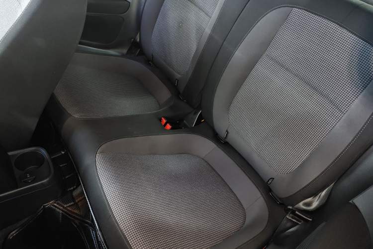 Used Volkswagen Beetle 2015 280TSI Interior 4
