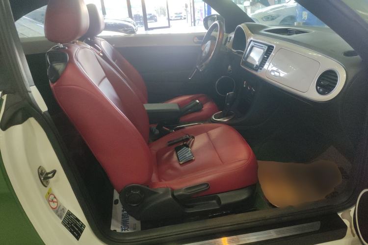 Used Volkswagen Beetle 2015 180TSI model Right Front Seat