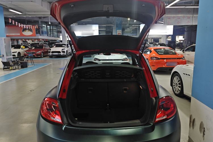 Used Volkswagen Beetle 2015 280TSI Trunk