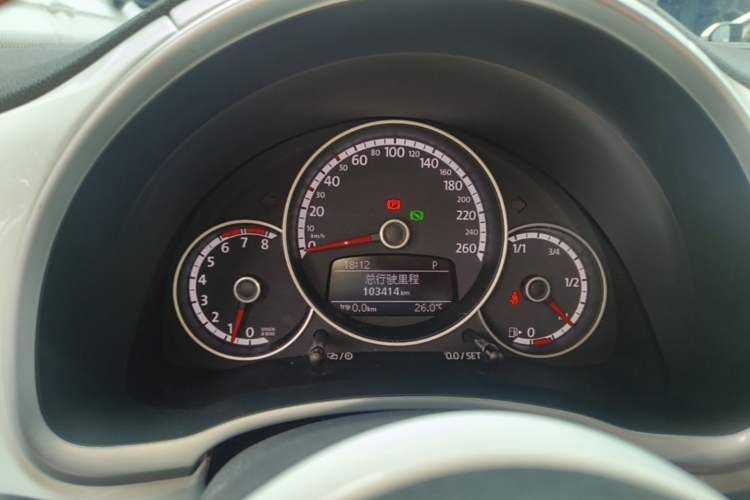 Used Volkswagen Beetle 2015 180TSI model Instrument Cluster