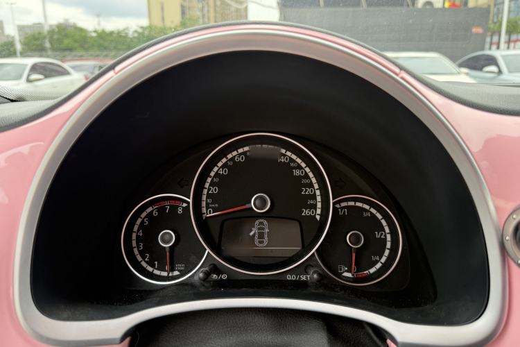 Used Volkswagen Beetle 2015 180TSI model Instrument Cluster