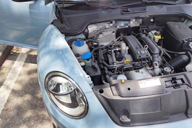 Used Volkswagen Beetle 2015 180TSI model Engine Bay Right