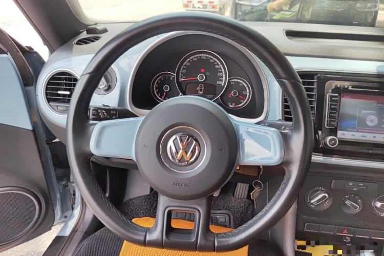 Used Volkswagen Beetle 2015 180TSI model Steering Wheel