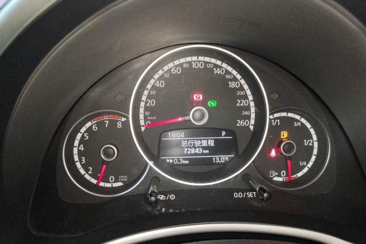 Used Volkswagen Beetle 2015 180TSI model Instrument Cluster