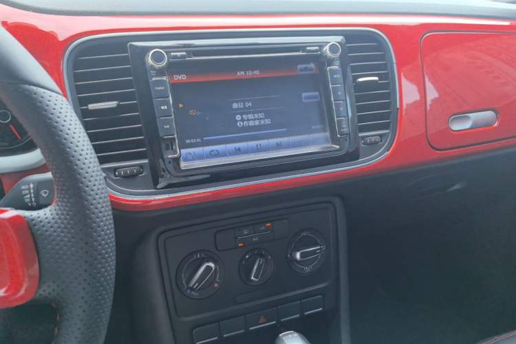 Used Volkswagen Beetle 2015 280TSI Audio And AC Panel