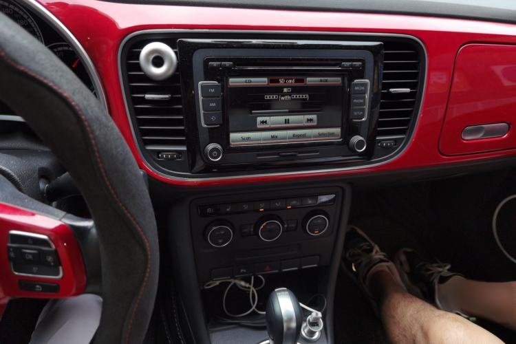 Used Volkswagen Beetle 2015 280TSI Audio And AC Panel