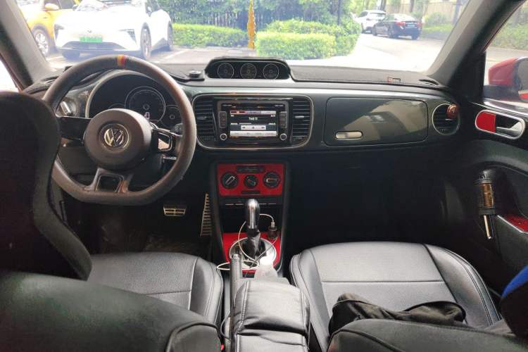 Used Volkswagen Beetle 2015 380TSI Center Console