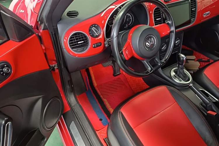 Used Volkswagen Beetle 2015 180TSI model Driver Seat