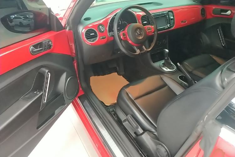 Used Volkswagen Beetle 2015 180TSI model Driver Seat