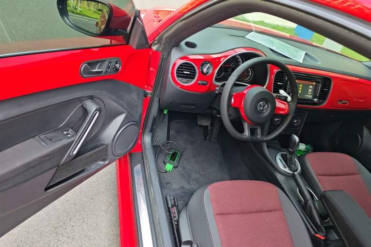 Used Volkswagen Beetle 2015 180TSI model Driver Seat