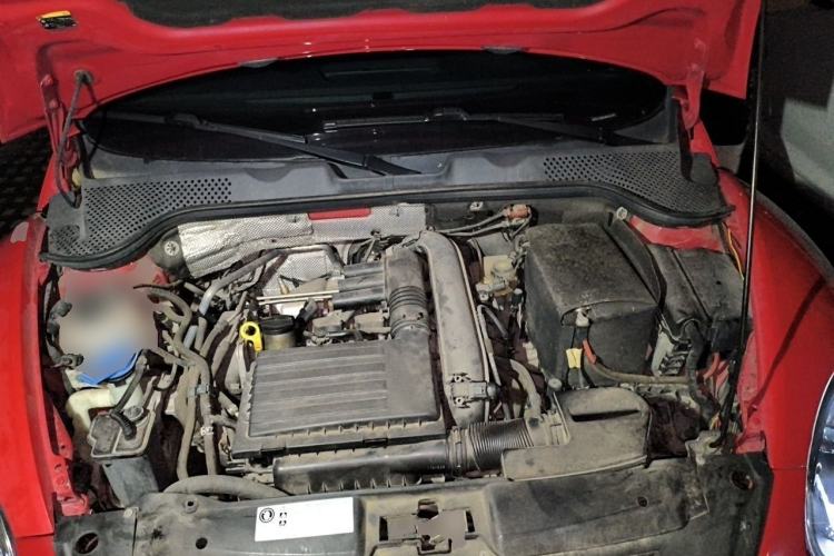Used Volkswagen Beetle 2015 180TSI model Engine Bay
