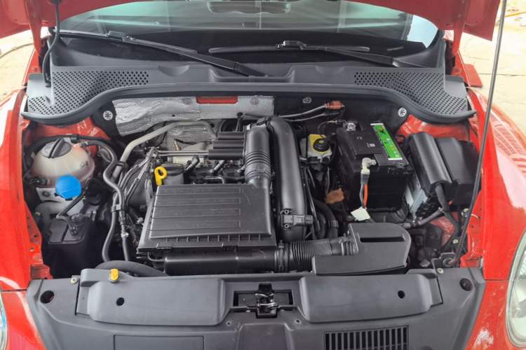 Used Volkswagen Beetle 2015 180TSI model Engine Bay