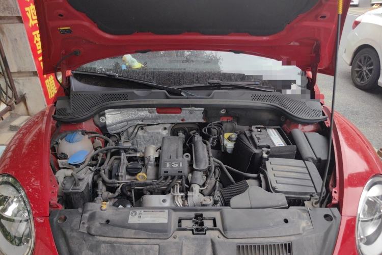 Used Volkswagen Beetle 2015 180TSI model Engine Bay