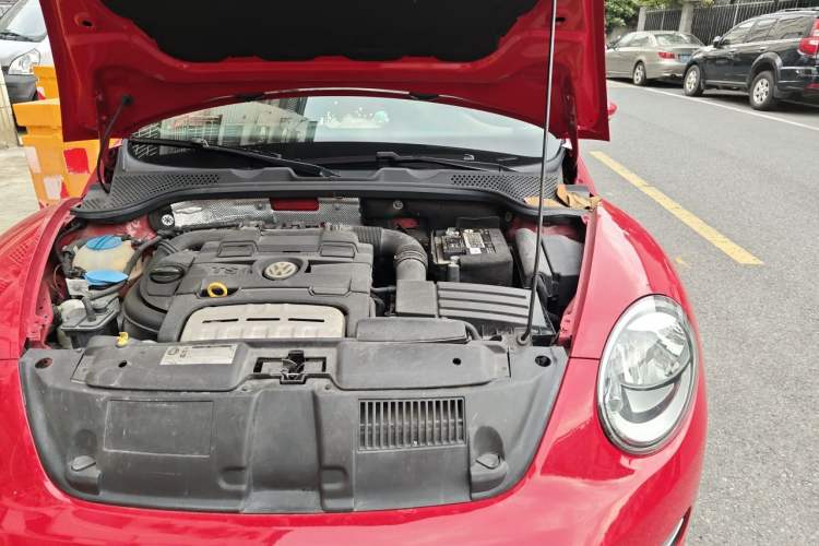Used Volkswagen Beetle 2015 280TSI Engine Bay Left
