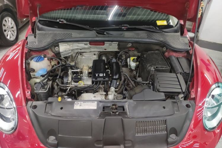 Used Volkswagen Beetle 2015 180TSI model Engine Bay