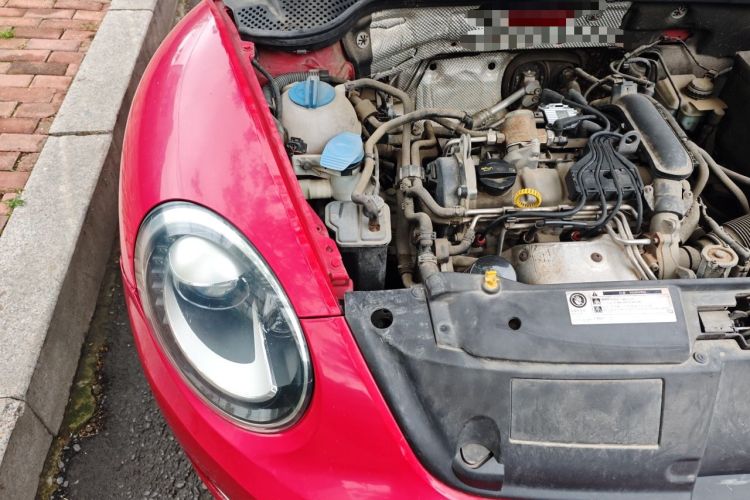 Used Volkswagen Beetle 2015 180TSI model Engine Bay Right