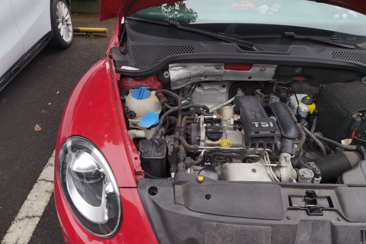 Used Volkswagen Beetle 2015 180TSI model Engine Bay Right
