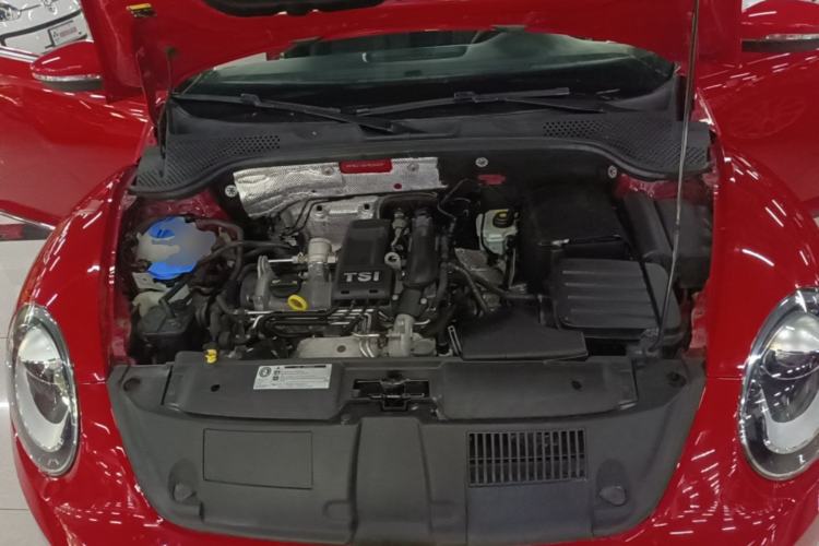 Used Volkswagen Beetle 2015 180TSI model Engine Bay