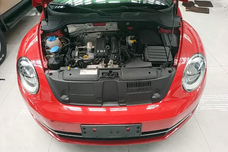 Used Volkswagen Beetle 2015 180TSI model Engine Bay