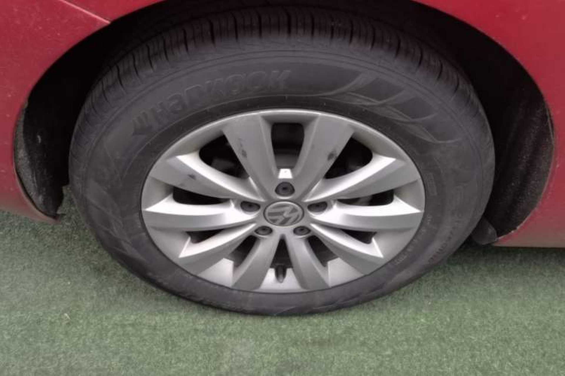 Used Volkswagen Beetle 2015 180TSI model Exterior 3