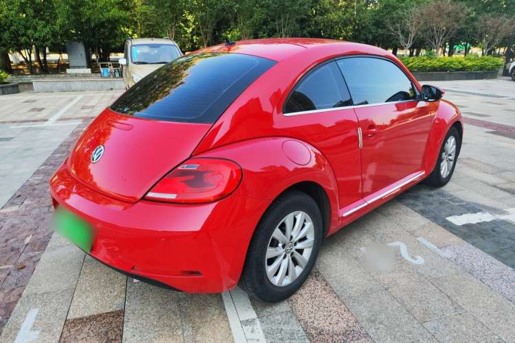 Used Volkswagen Beetle 2015 180TSI model Exterior 3