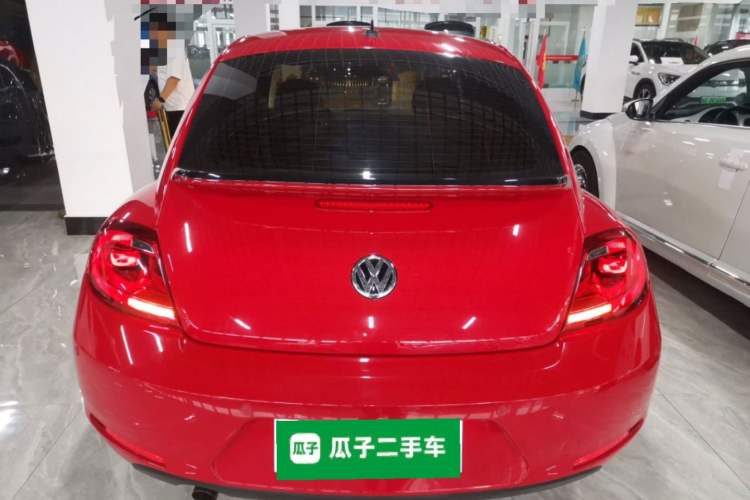 Used Volkswagen Beetle 2015 180TSI model Exterior 4