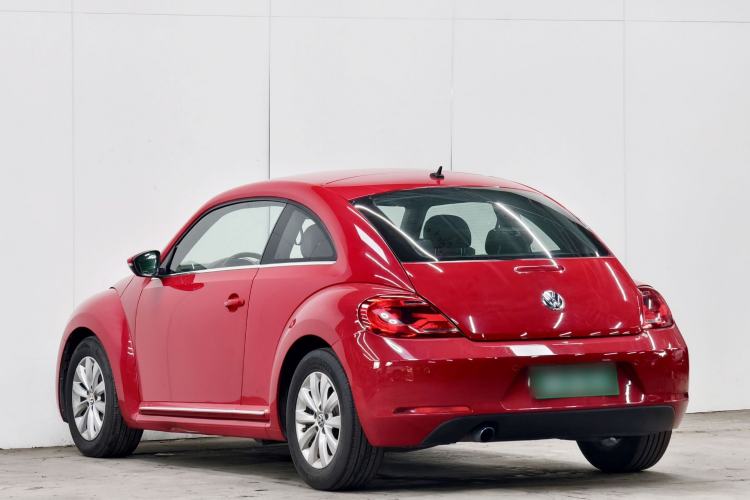 Used Volkswagen Beetle 2015 180TSI model Exterior 4