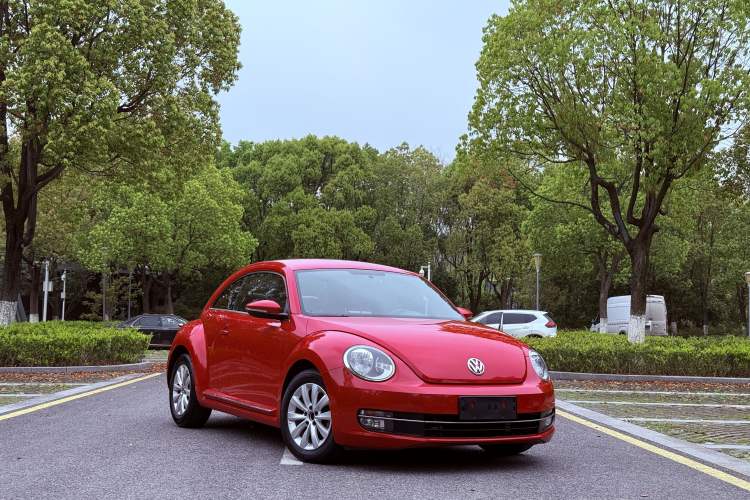 Used Volkswagen Beetle 2015 180TSI model Exterior 5