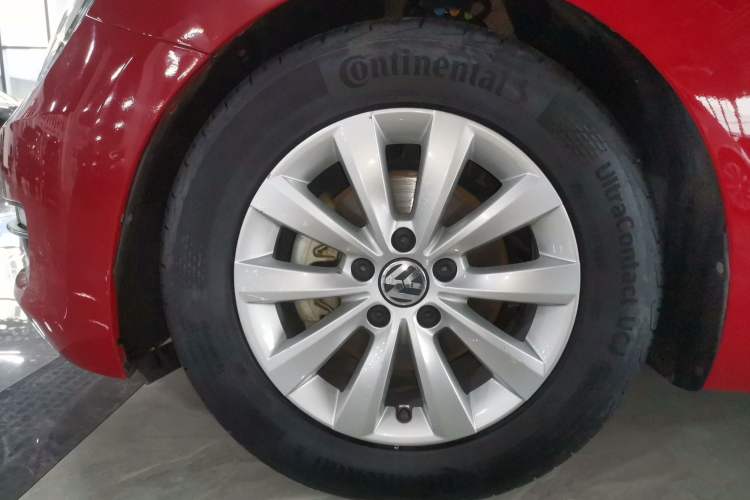 Used Volkswagen Beetle 2015 180TSI model Exterior 7