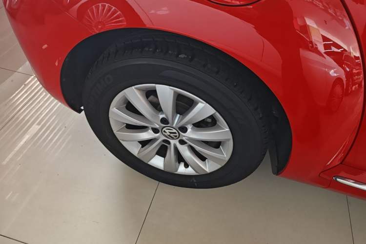 Used Volkswagen Beetle 2015 180TSI model Exterior 8