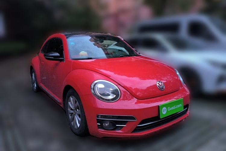 Used Volkswagen Beetle 2015 180TSI model Front Right 45 Deg