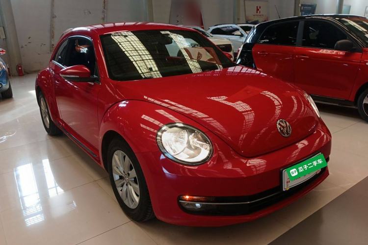 Used Volkswagen Beetle 2015 180TSI model Front Right 45 Deg