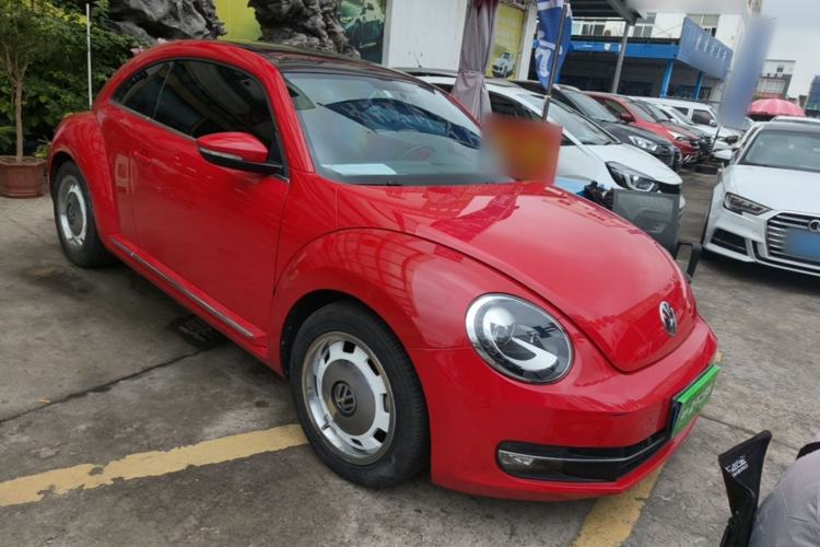 Used Volkswagen Beetle 2015 180TSI model Front Right 45 Deg