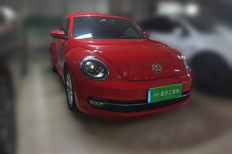 Used Volkswagen Beetle 2015 180TSI model Front Right 45 Deg