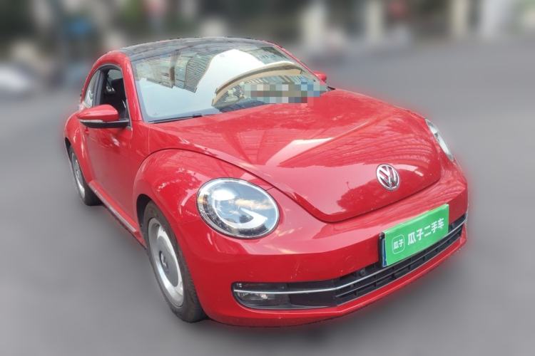Used Volkswagen Beetle 2015 180TSI model Front Right 45 Deg
