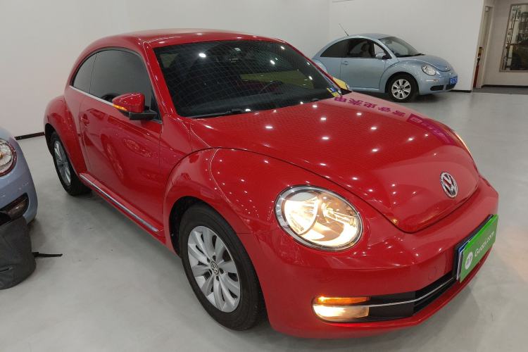 Used Volkswagen Beetle 2015 180TSI model Front Right 45 Deg