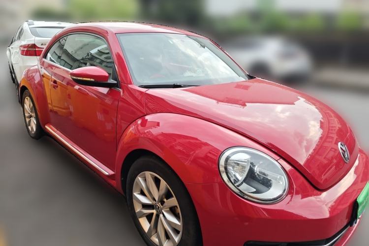Used Volkswagen Beetle 2015 280TSI Front Right 45 Deg