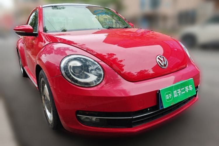 Used Volkswagen Beetle 2015 180TSI model Front Right 45 Deg
