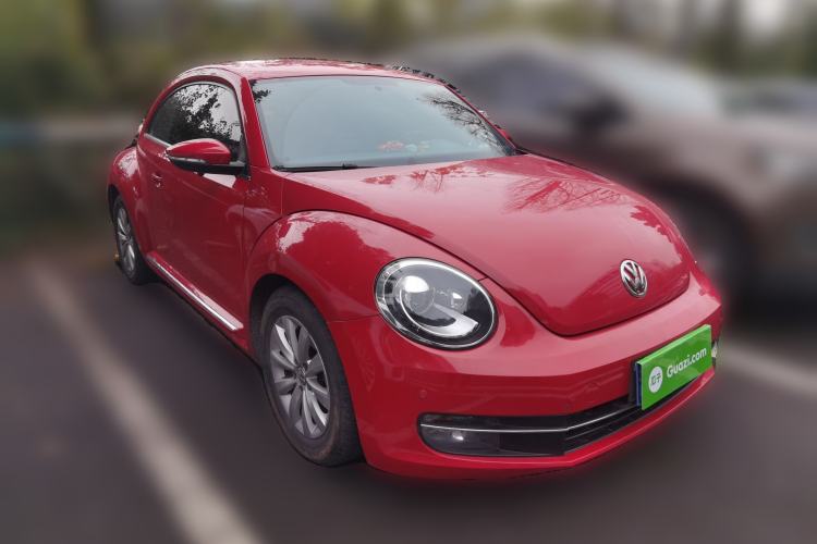 Used Volkswagen Beetle 2015 180TSI model Front Right 45 Deg