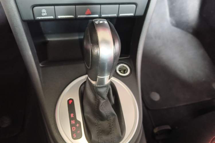 Used Volkswagen Beetle 2015 180TSI model Gear Lever