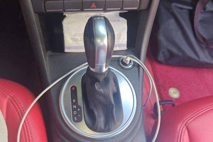 Used Volkswagen Beetle 2015 280TSI Gear Lever