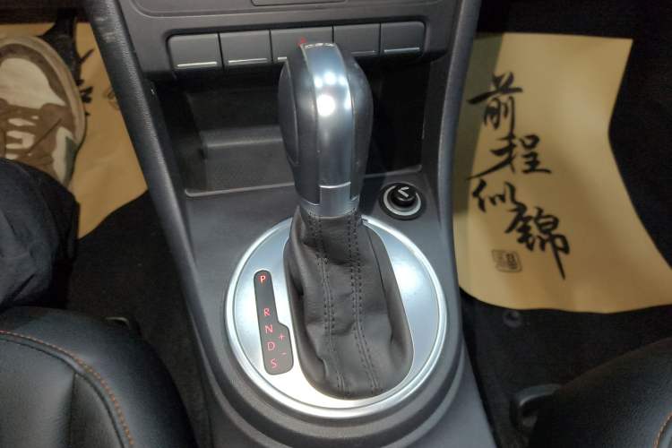 Used Volkswagen Beetle 2015 180TSI model Gear Lever
