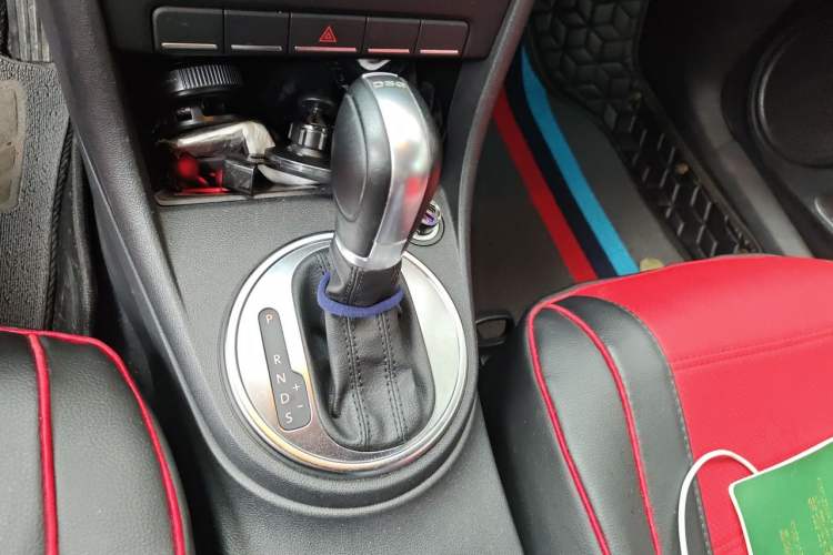 Used Volkswagen Beetle 2015 280TSI Gear Lever