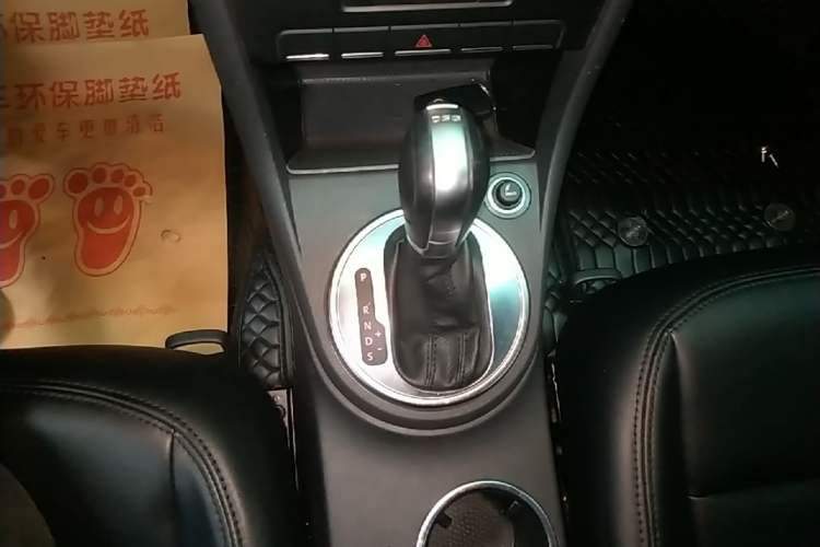 Used Volkswagen Beetle 2015 180TSI model Gear Lever