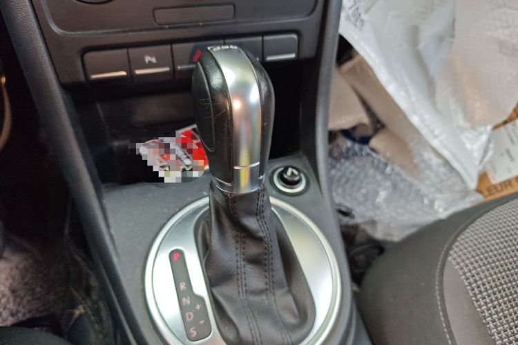 Used Volkswagen Beetle 2015 180TSI model Gear Lever